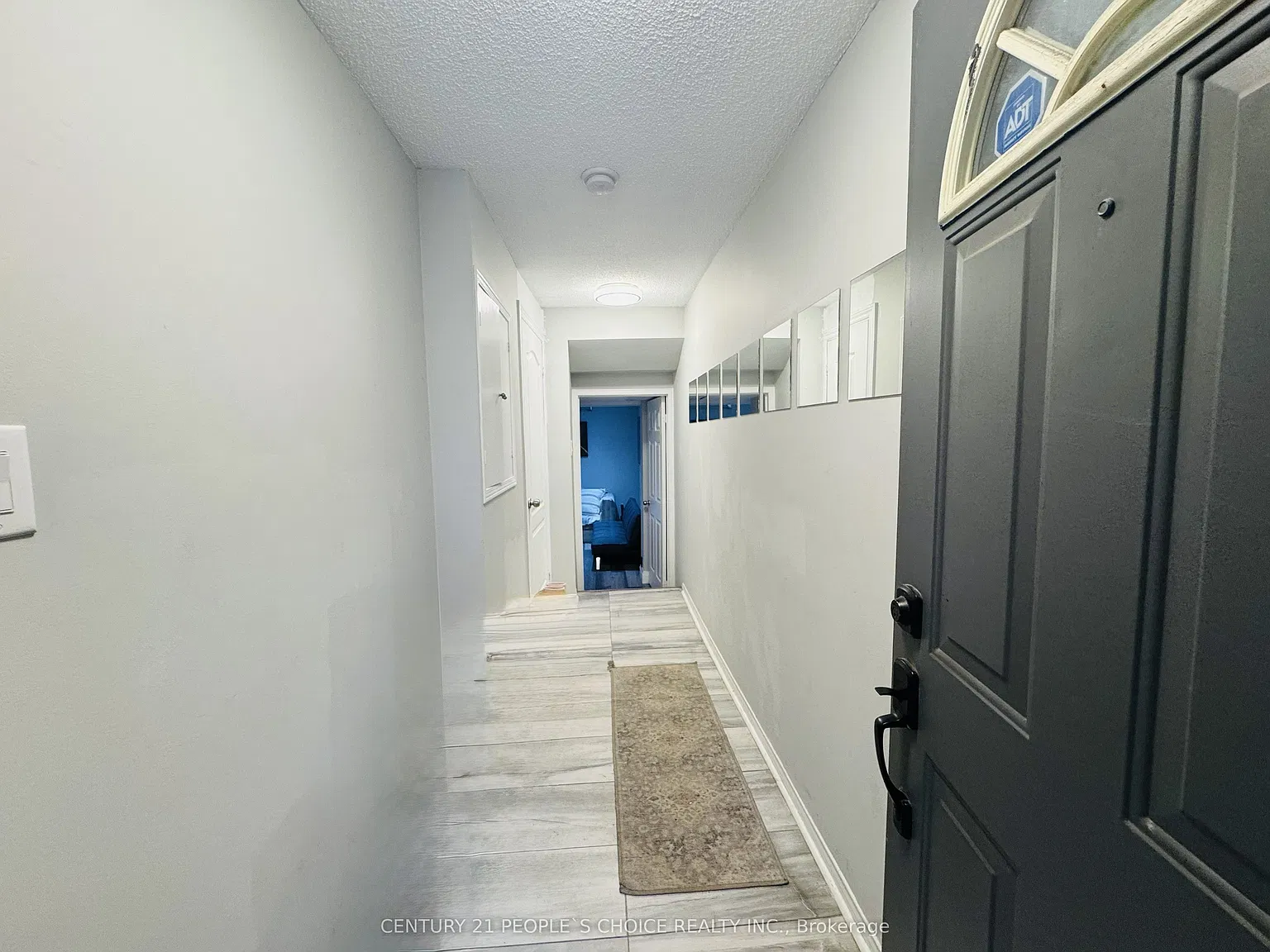 4 bed, $2,950 — Photo 4