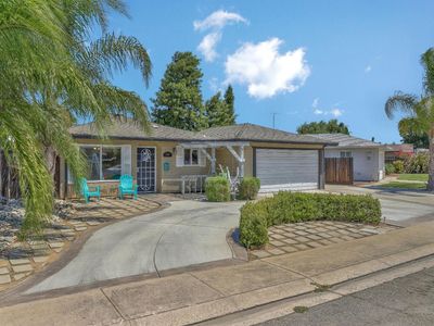 1119 W Madsen Dr, Ripon, CA, 95366