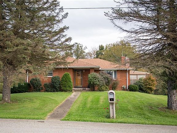 2nd image of 120 Woodlawn Dr