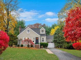 3 Maple Way, Mountain Lakes Boro, NJ 07046