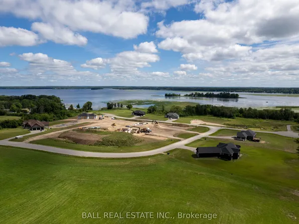 49 Lakeview Cres, Kawartha Lakes, ON K0M 1A0