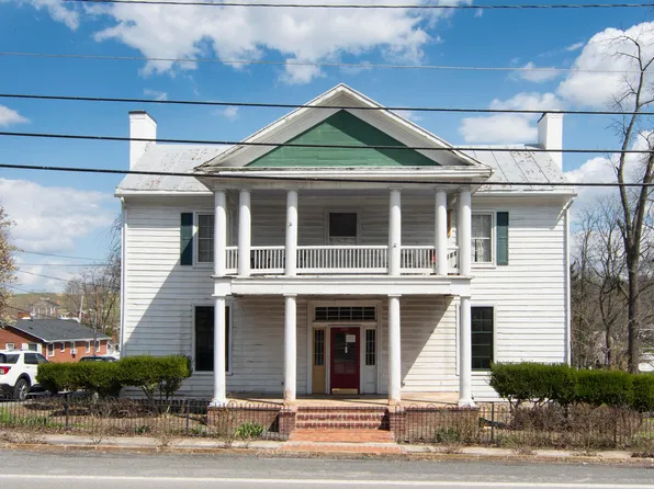 540 Main St, Union, WV 24983