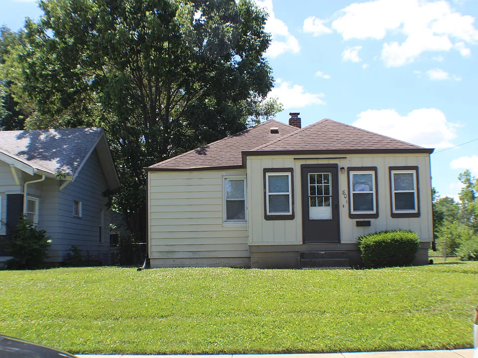 801 Cameron St