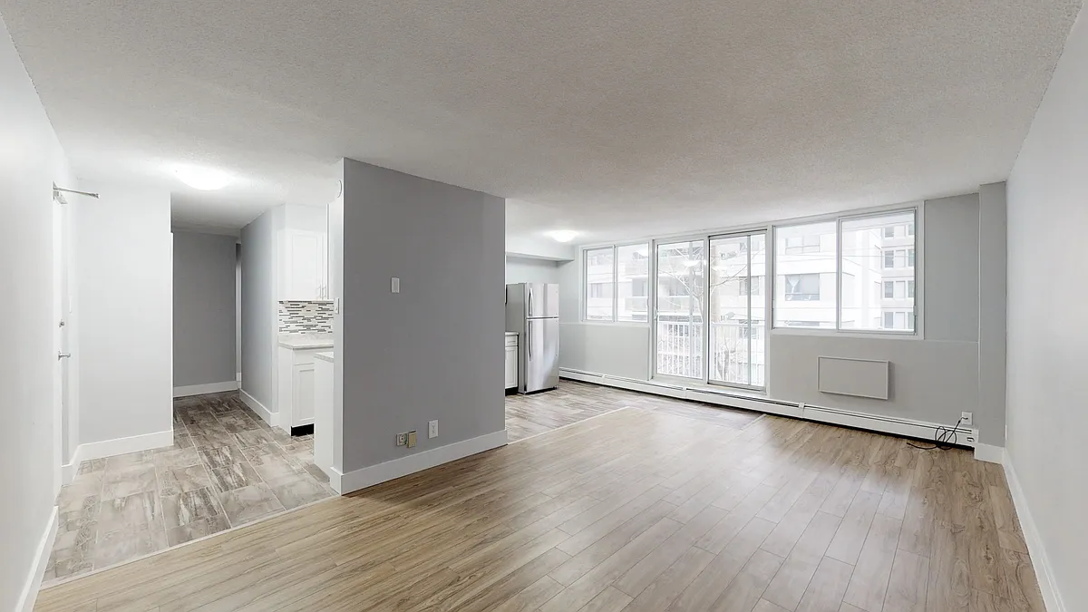 Building Photo - 230 Gloucester St #1107