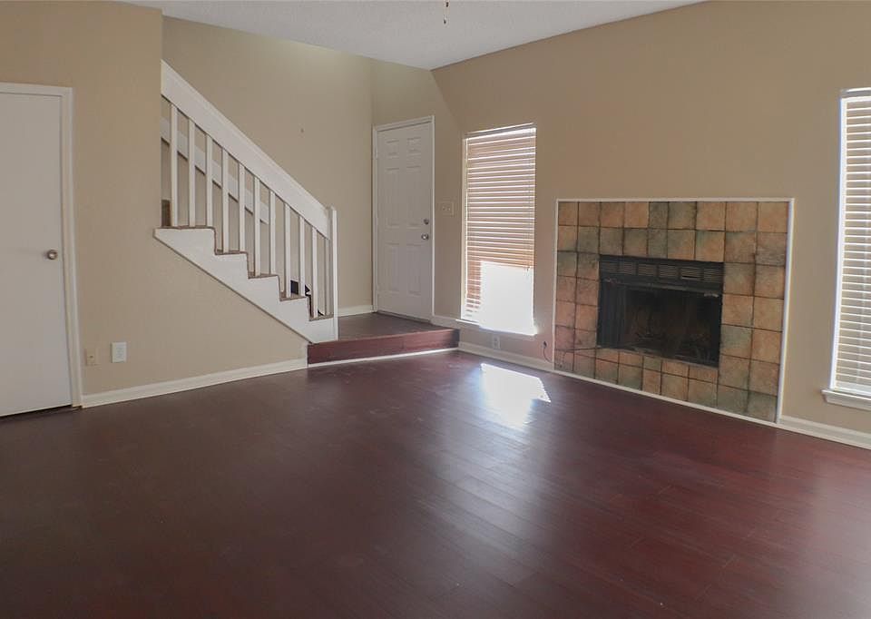 1st image of 12300 Brookglade Cir Unit 94