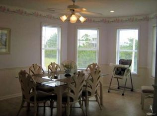 109 Deal Dr, Holden Beach, NC 28462