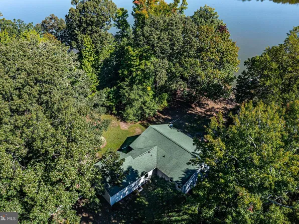 356 Buckner Creek Rd, Montross, VA 22520