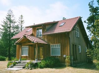 30270 Robin Rd, Fort Bragg, CA 95437