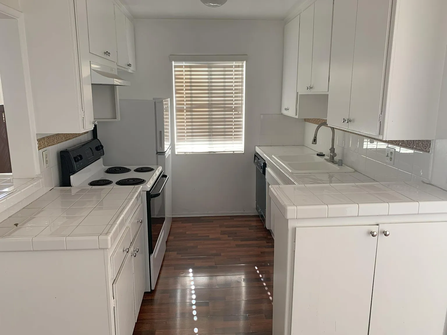 1 bed, 1.5 bath, 1032 sqft, $2,395 — Photo 4