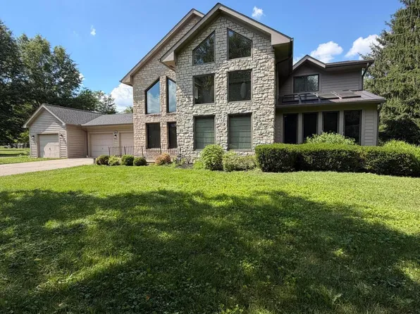 4111 Curve Rd, Delaware, OH 43015