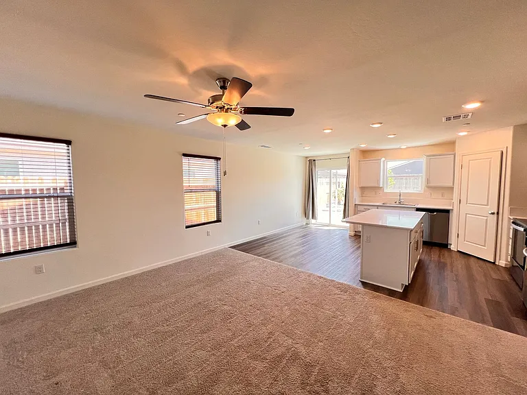 8603 Lunascape Ave — Photo 5