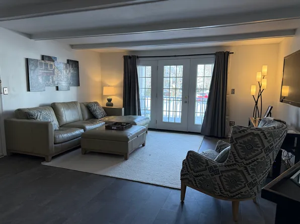 (undisclosed Address), Amherst, NY 14221