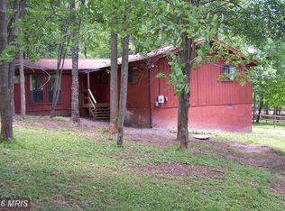 15 Mild Winter Rd, Hedgesville, WV 25427