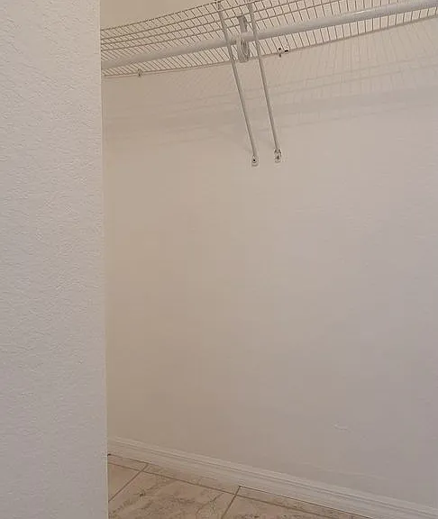 520 SW 5th St — Photo 39