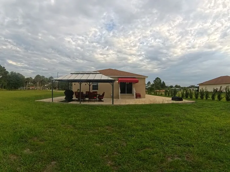 25283 Canterbury Dr — Photo 10
