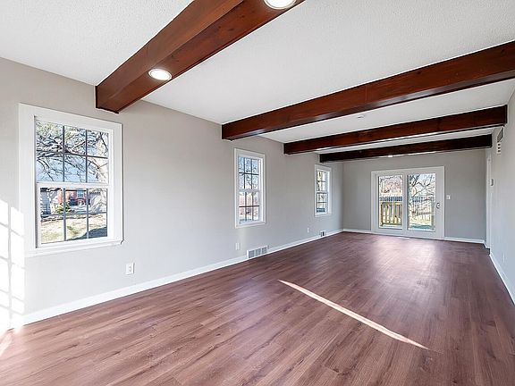 5th image of 114 E 3rd Ave