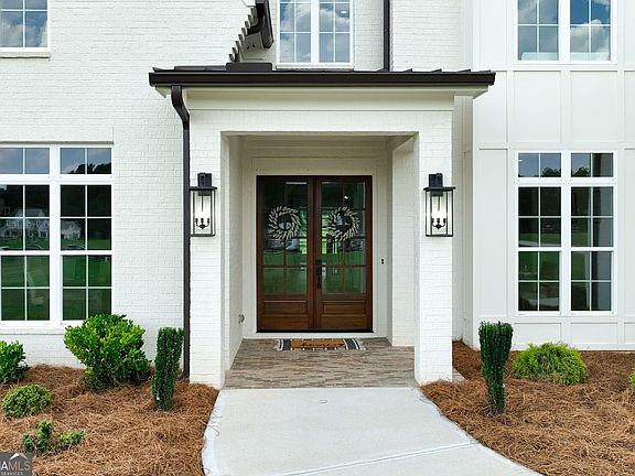 4th image of 1526 Clover Ln