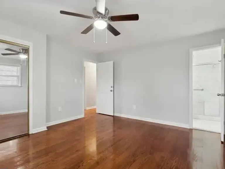 6505 Springbrook Ln — Photo 2