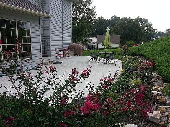 3rd image of 4812 Walnut Hill Dr