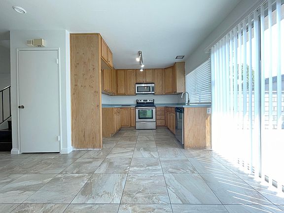 3rd image of 631 W Alton Ave #58