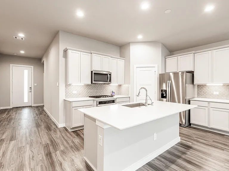 22806 Theodoli Dr — Photo 10