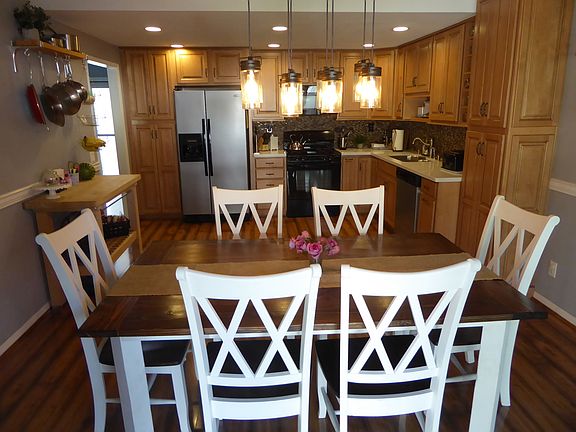 4th image of 15815 Cindy Ct