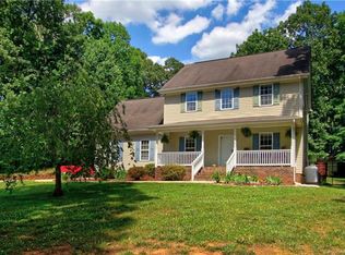 159 Greenwich Dr, Statesville, NC 28677