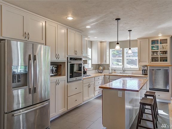 5th image of 359 Hill Park Ct