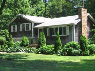 21 Pleasant St, Marion, MA 02738