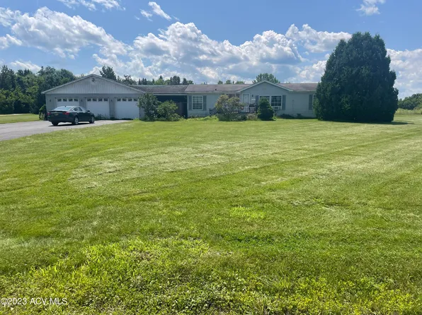 887 Lavalley Rd, Mooers, NY 12958