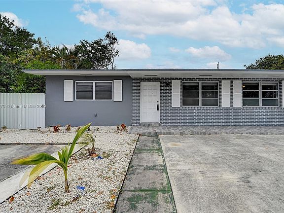 3rd image of 1051 NW 99th St #1051
