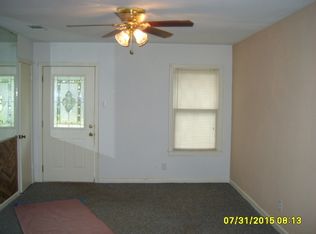 1908 E Polk Ave, Victoria, TX 77901