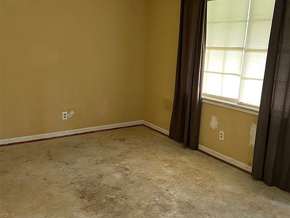 2nd image of 1313 Midway Dr