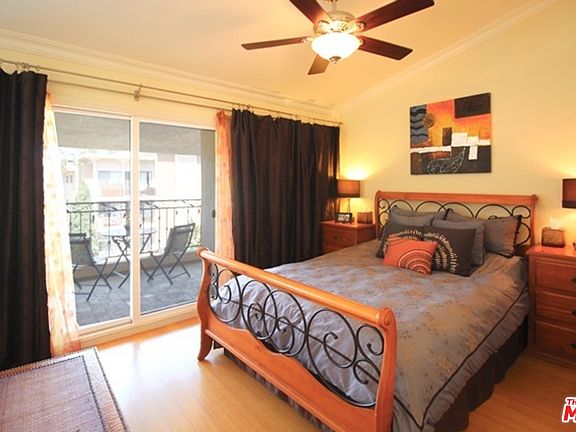 3rd image of 1154 S Barrington Ave APT 303