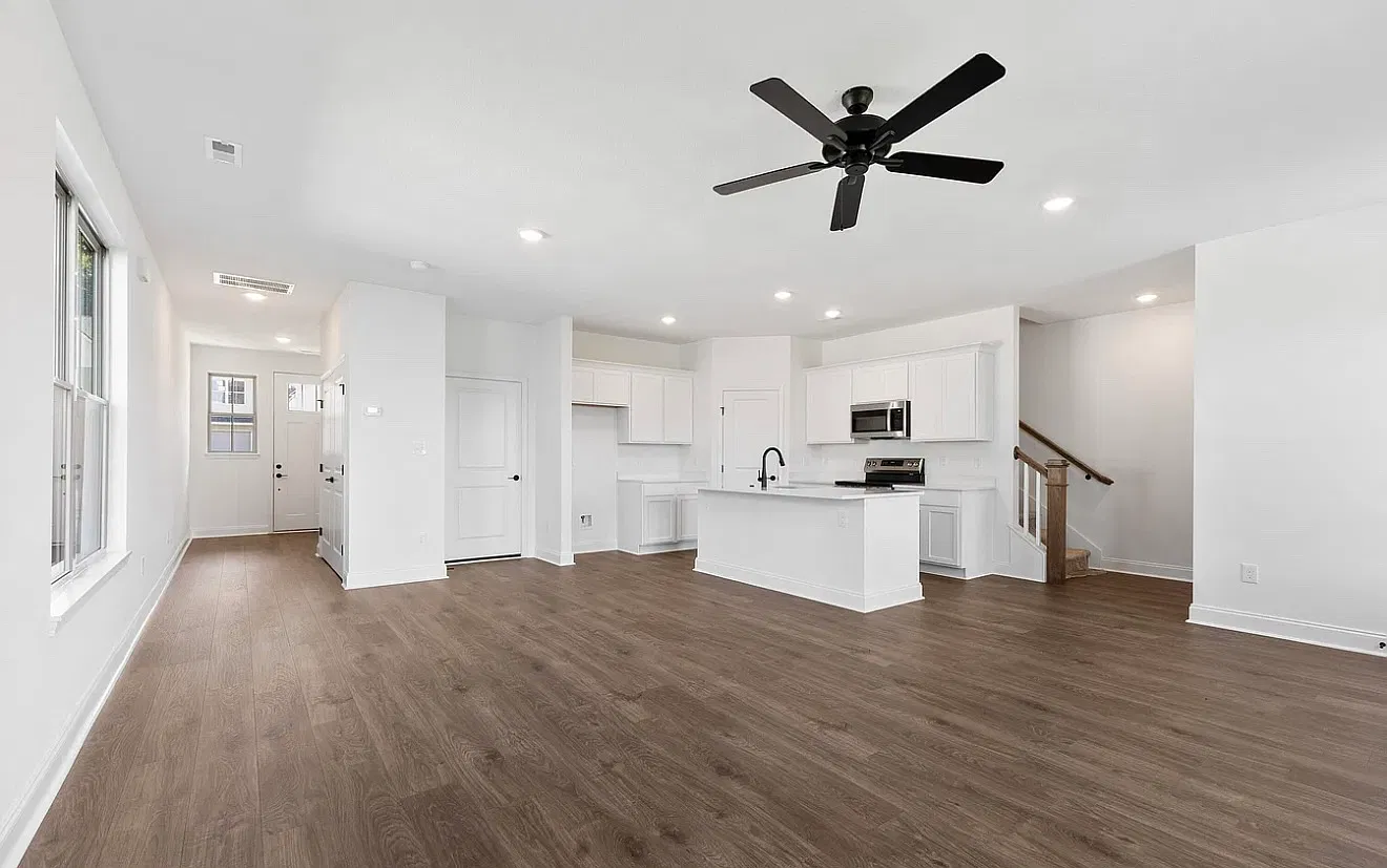 3 bed, 1850 sqft, $2,500 — Photo 4