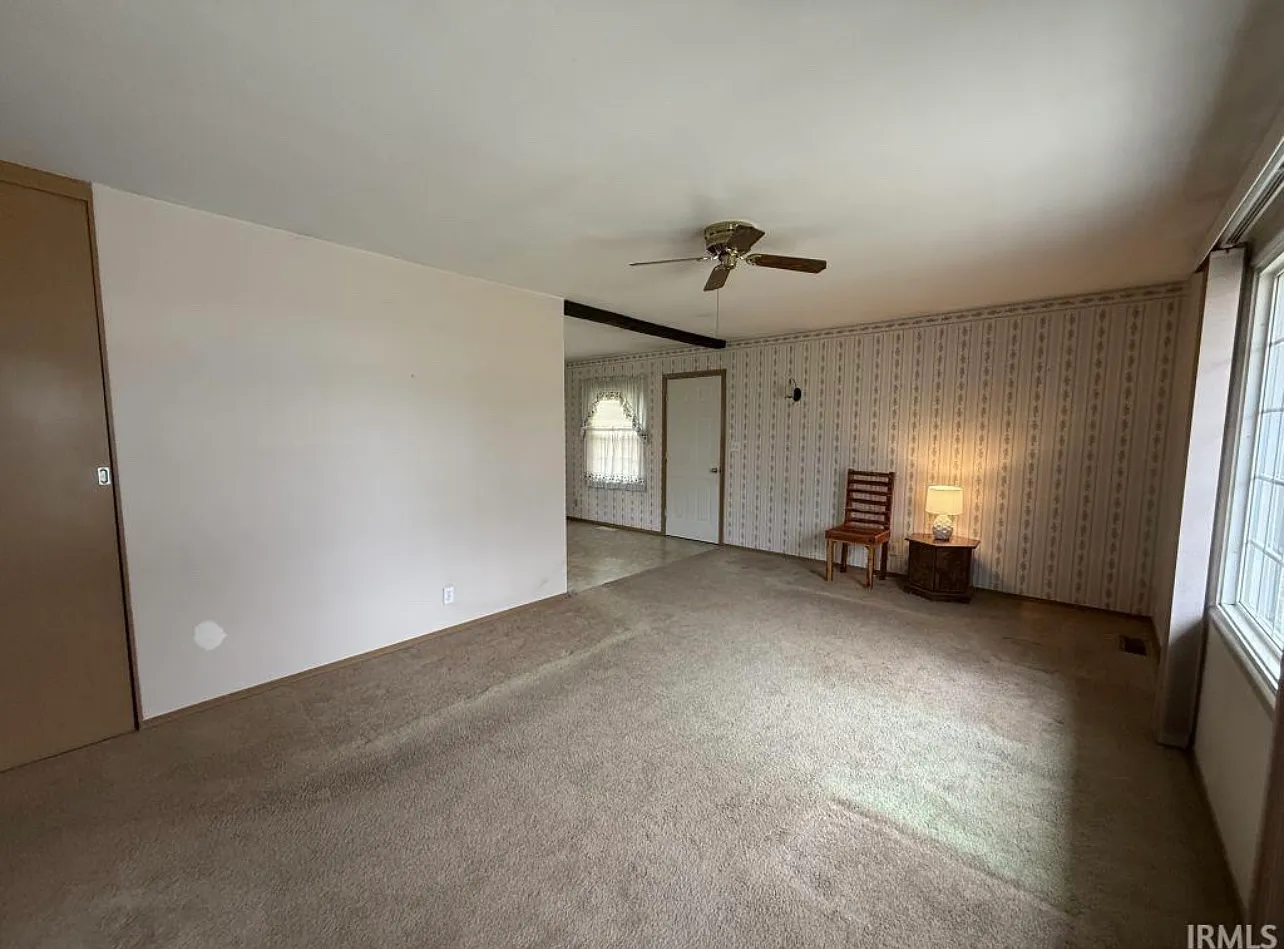 3 bed, 1025 sqft, $1,750 — Photo 4