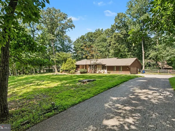 2306 Caves Rd, Owings Mills, MD 21117