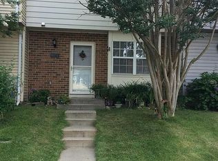 8633 Watershed Ct, Gaithersburg, MD 20877