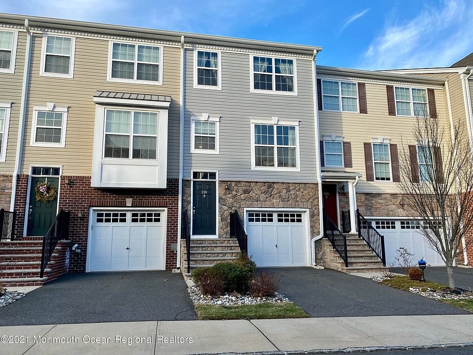 1st image of 228 Yale Blvd