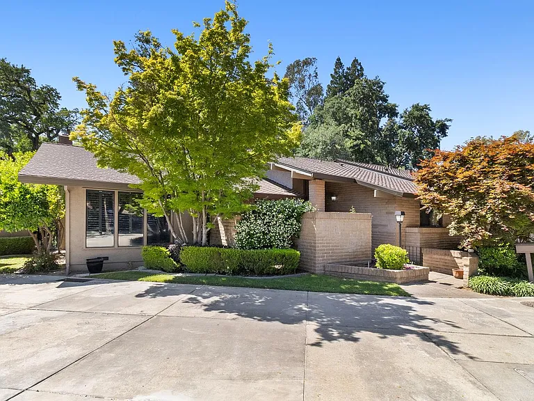2800 Calle Vista Way — Photo 2