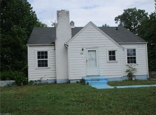 1725 Amos St, Reidsville, NC 27320