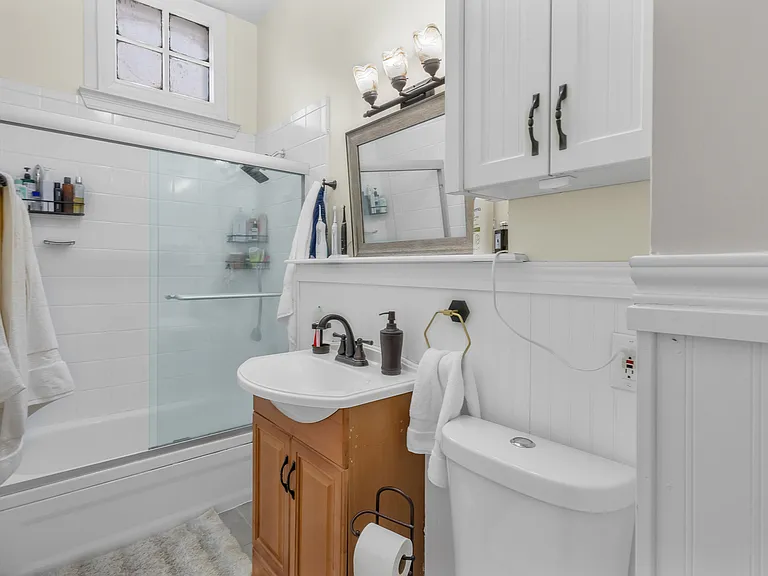 1903 N Sheffield Ave #3 — Photo 9