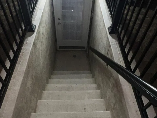 8 Evanwood Cres #Basement, Brampton, ON L6X 0P8