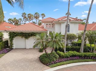 8812 La Palma Ln, Naples, FL 34108