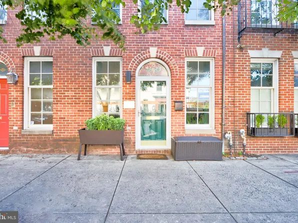 702 S Bond St, Baltimore, MD 21231