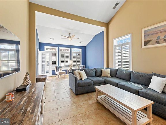 3rd image of 36572 Day Lily Pkwy