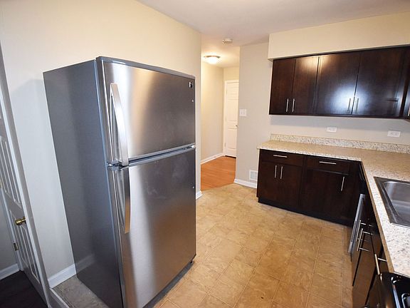 5th image of 10612 S Kedzie Ave
