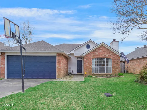 104 Kettering Cir, Lafayette, LA 70506