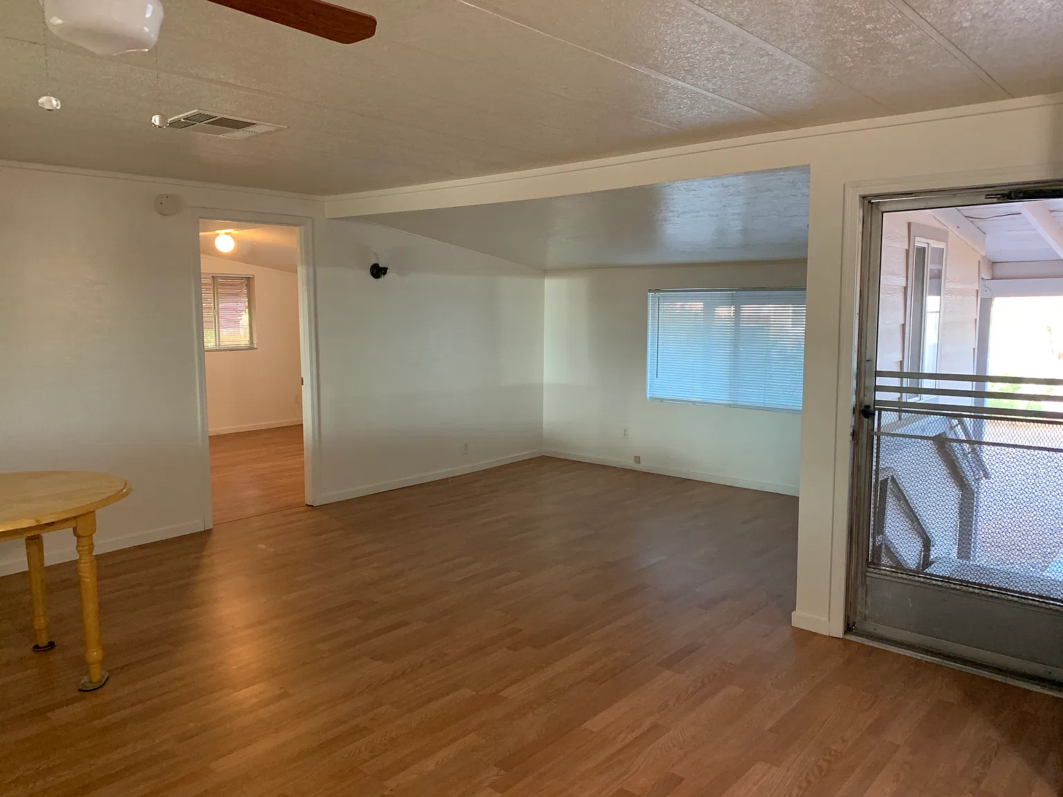 2 bed, 1.5 bath, 1100 sqft, $1,625 — Photo 3