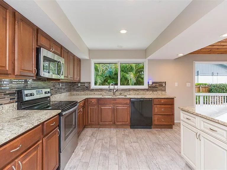 4301 Saltwater Blvd — Photo 21